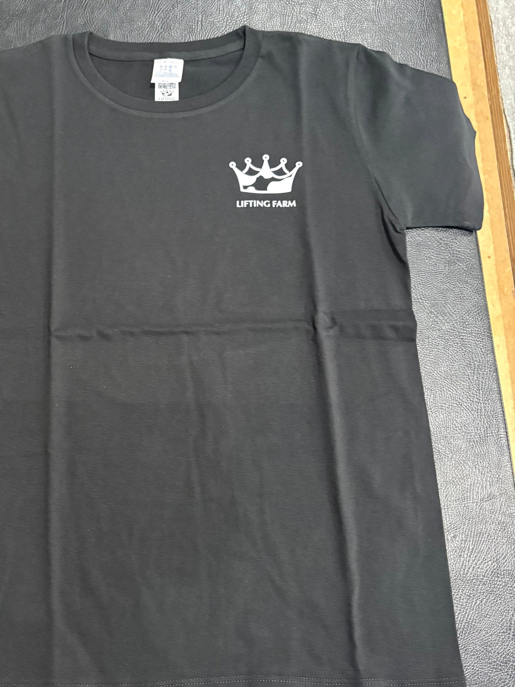 LIFTING FARM BLACK＆WHITE Tee